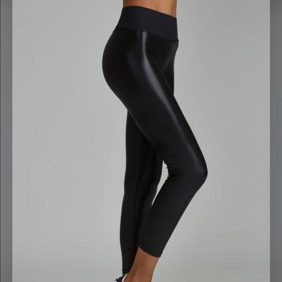 NWT Black Line by  Noli Black Liquid Leggings - Picture 1 of 8